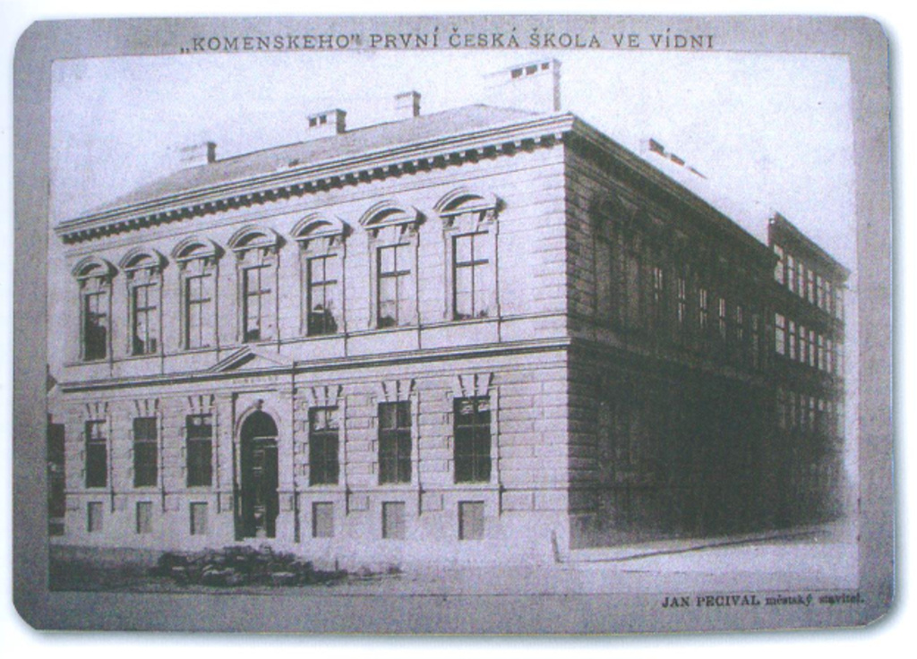 Budova základní školy Komenského z roku 1883 na vídeňské Quellenstrasse