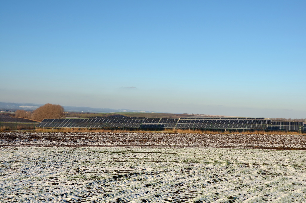 Na katastru obce se nachází i jedna z největších slunečních elektráren ve střední Evropě